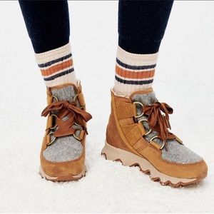 Sorel Kinetic Short Lace Boots Ankle Booties 9